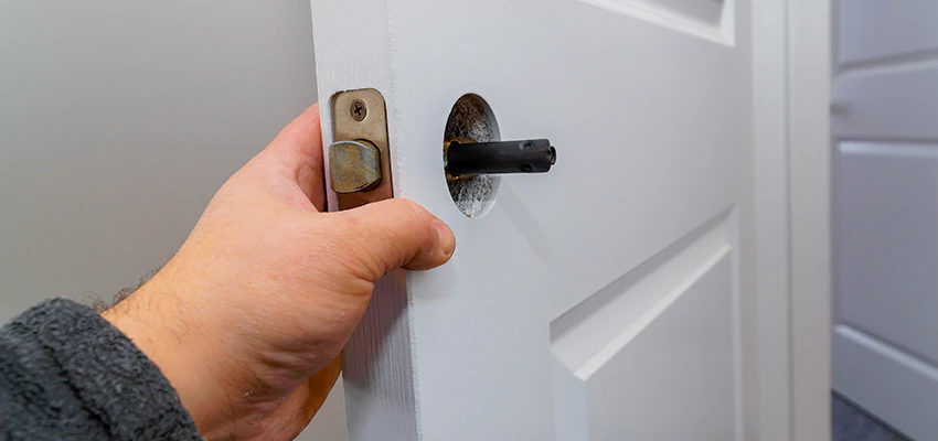 Nighttime Locksmith For Lock Repair in Winter Gardens, CA