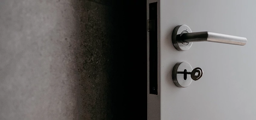 Front Door Handle Repair And Installation in Winter Gardens, CA