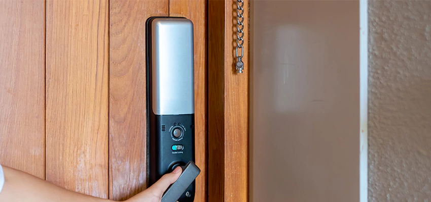 Home Security Electronic Locks Upgrades in Winter Gardens, CA